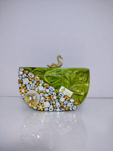 Monederos de resina de color beige hechos a medida modernos y exclusivos con adornos de plata ideales para tiendas de accesorios de moda - Product Image 2