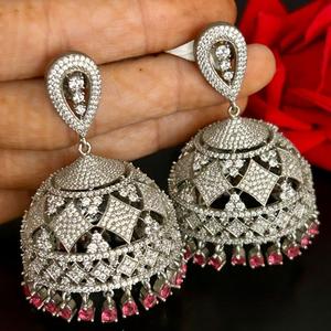 ต่างหูเพทายโทนสีเงินคุณภาพสูงชุดสำหรับสตรีหินโฆษณาสำหรับงานปาร์ตี้งานแต่งงาน - Product Image 1