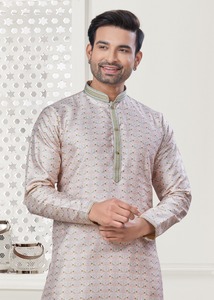 Pyjama Kurta en tissu de soie Malai en coton de créateur lourd Style formel indien et pakistanais avec touche imprimée numérique - Product Image 3