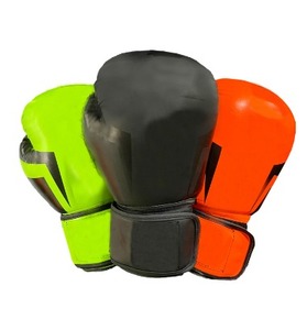 Guantes de boxeo de entrenamiento de cuero profesional con logotipo personalizado de alta calidad Servicios OEM Características elásticas e impermeables a la venta - Product Image 2