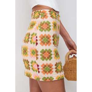 Jupe midi plissée décontractée en tissu tricoté doux, taille XS, avec décoration imprimée, taille naturelle, méthode de tissage non tissé - Product Image 4