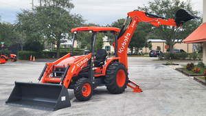 รถแทรกเตอร์คูโบต้ารุ่นใหม่ M62 TLB พร้อมหัวตักและหัวขุด - Product Image 2