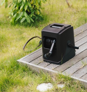 Japon Fabrication Portable 20M PVC Tuyau D'eau Bobine Durable En Plastique 5L Capacité Buse Réglable pour La Maison Jardinage Lavage De Voiture - Product Image 1