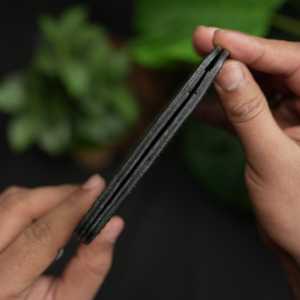 WF Leathercraft No. Cartera Vertical para Hombre 79, Negra, de Piel de Cocodrilo con Patrón de Caimán, Cierre de Cremallera, Forro de Poliéster y Algodón PU - Product Image 2