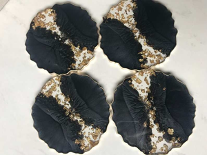 Juego de Bandeja y Posavasos de Resina Personalizados, Bandeja de Resina Hecha a Mano con Asa y Juego de Posavasos, Juego de Bandeja y Posavasos de Resina con Brillo - Product Image 3