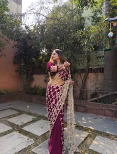 Sari de seda Fandy de diseño para fiestas con bordado de espejos auténticos y ribete de encaje, con pieza de blusa de seda Fandy sin coser. - Product Image 3