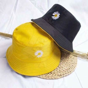 Meilleur prix et à la mode avec des chapeaux seau brodés légers parfaits pour les journées ensoleillées et les aventures - Product Image 5