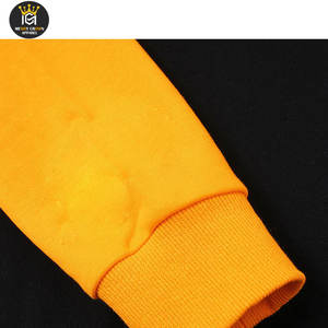 สเวตเชิ้ตมีฮู้ดสำหรับผู้ชายสีพื้นน้ำหนักเบาบริการ OEM - Product Image 5