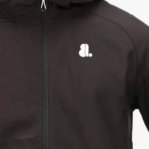 Service OEM disponible Différentes couleurs et tailles Veste softshell pour homme Haute qualité Fabriquée sur mesure Veste softshell de haute qualité pour homme - Product Image 4