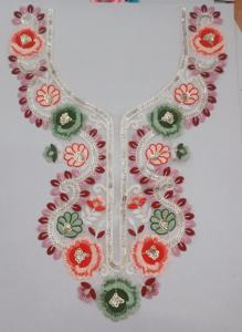 Colliers brodés sur mesure en tissu et dentelle de qualité supérieure patchs de style cousus pour vêtements pour femmes et vêtements de créateurs - Product Image 4