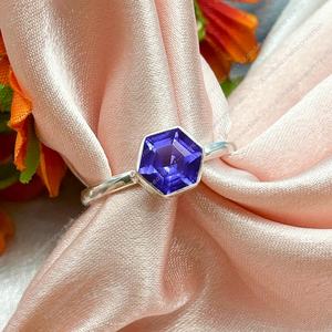 แหวนทอง14K แหวนพลอยรูปหกเหลี่ยม8มม. แหวนครบรอบทุกวัน December birstone 925เงิน - Product Image 1