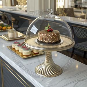 Support à gâteau décoratif tendance avec aspect poli - Product Image 1