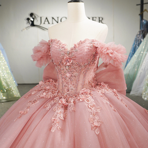 Vestido de quinceañera de tul con capas y volantes pesados, color rosa empolvado, modelo Dy8526, ideal para bailes de graduación y concursos de belleza, marca Jancember. - Product Image 3