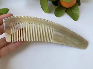 Cuerno de Búfalo, peines al por mayor de Búfalo, peines de cuerno antiestáticos naturales para regalos de vacaciones, artesanías de media luna - Product Image 6