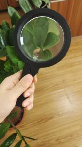 Çok fonksiyonlu El Tipi Üç Katlı Çift Aynalı LED Akrilik Lens 17 Beyaz LED'li Büyüteç Ölçekli Kitap Okuma İçin - Product Image 5