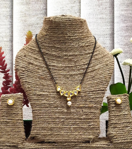 ชุดเครื่องประดับแบบโซ่ประดับมุกสำหรับผู้หญิงชุดจี้ห้อยคอเคลือบทองสำหรับใส่ทุกวัน - Product Image 1