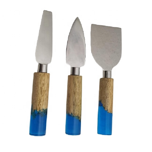 Herramientas de queso de madera de mango grabadas a mano esparcidores de queso de acero inoxidable de lavado blanco con cuchillo de mesa Material de metal - Product Image 2