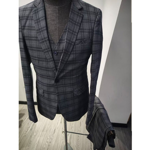 Giacche da Abito di Lusso per Uomo, Completi Maschili Turchi Monopetto, Set di 3 Pezzi: Giacca, Gilet e Pantalone - Product Image 1