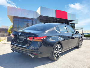 Nissan Altima 2.5 S-R FWD 2021 - Product Image 3