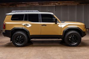 2024 Toyota Land Crui-ser première édition 4WD conduite à gauche boîte de vitesses automatique sièges en cuir caméra arrière en alliage d'aluminium - Product Image 2