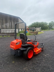 เครื่องตัดหญ้าแบบนั่งขับ Kubota ZD1211 ดีเซล ปี 2022 ราคาประหยัด อุปกรณ์ดูแลสนามหญ้าเชิงพาณิชย์ - Product Image 2