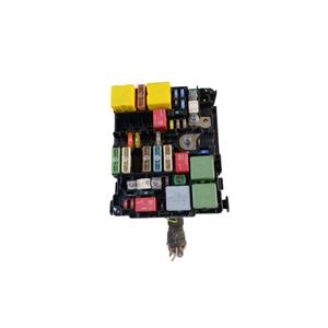 SCATOLA FUSABILI VANO MOTORE PEUGEOT 2008 1a Serie (13>) 42712603 Diesel 1.6 - Product Image 1