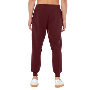 Bella Canvas Maroon UNISEX SPONGE FLEECE JOGGER PANTALONES DE CHÁNDAL 52% Airlume algodón peinado y hilado en anillo, forro polar 48% poliéster - Product Image 3