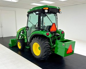 Tracteur compact John Deere 3039 R 2017 - Product Image 3