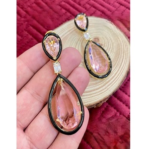 Pendientes de moda para mujeres y niñas Pendientes de racimo de perlas de moda Pendientes de lujo Fiestas de compromiso y Aniversario - Product Image 1