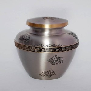 โกศและขวดโหลสำหรับเผาที่ทำด้วยมือพิมพ์ลายอุ้งเท้าสีทองเงาโลหะสีดำ - Product Image 6