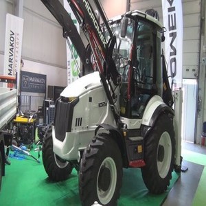 Chargeuse-pelleteuse sur pneus diesel HYDROMEK HMK 102B, capacité nominale de 4 tonnes, composants MOOG blancs, 1 an de garantie, faible consommation de carburant - Product Image 6
