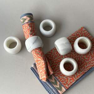 Juego de Anillos para Servilletas de Resina Hechos a Mano - Accesorios Elegantes para Fiestas y Bodas, Duraderos, Ecológicos, Acabado de Lujo Artesanal - Product Image 3