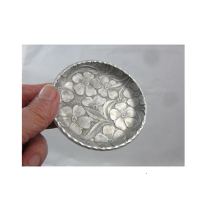 Modèle rond conçu en acier sous-verres qui attrayant forme unique et conception de fleur de taille au meilleur prix - Product Image 2