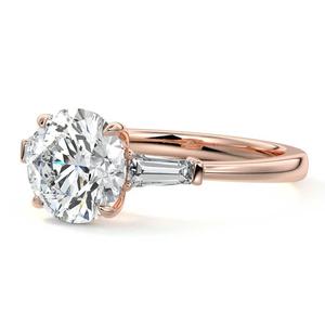 Anillo de tres piedras de oro macizo de 14K, Diamante redondo cultivado en laboratorio para mujeres, para propuestas de compromiso o regalos de aniversario para fiestas - Product Image 2