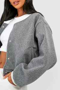 Chaqueta universitaria de béisbol de manga larga con diseño OEM nuevo, al por mayor, personalizada, de última moda, para mujer, lisa, con letras. - Product Image 4