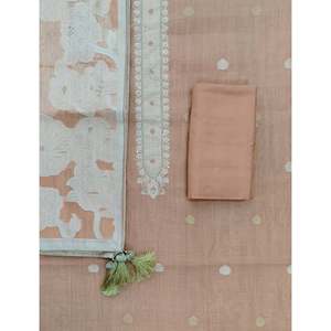 Ensemble de costume fantaisie en soie Chanderi non cousu pour femmes, idéal pour les occasions festives - Product Image 1