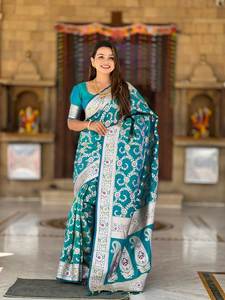 Sari de Piel Sintética Banarasi Suave con Tejido Meenakari de Estilo Cultural de Maharashtra, Trabajo Rico en Pallu, Disponible en 6 Colores, Ideal para Fiestas de Invierno - Product Image 4