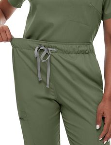 Gommage pour femmes Scrubs Top avec col en V classique et pantalon de jogging de yoga Uniforme d'allaitement médical Scrub Set par Vaslcare - Product Image 6