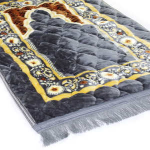 Alfombras de Oración Musulmanas de Diseño Islámico Fabricadas en Pakistán, Suaves al Tacto, Lavables, Antideslizantes y Resistentes a las Manchas - Product Image 3
