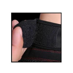 Guantes de gimnasio acolchados con soporte de muñeca mejorado para levantamiento de pesas y entrenamiento de fuerza Agarre antideslizante para entrenamiento - Product Image 3