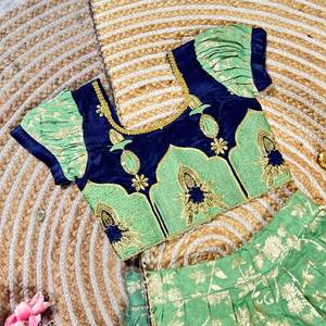 Meilleure couleur Festive Special Hand-dyed Banglory Sartin Embroidery & Sequence Work Most Beautiful Lahenga Choli With Dupatta Set - Product Image 3