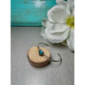 Navajo Handmade Mohave Turquoise & Sterling Silver Fashion Cuff Bracelet - Product Image 3