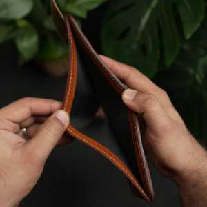 กระเป๋าสตางค์หนังแท้ WF Leathercraft No.55 Pro Classic ทำมือ ทรงยาว นุ่ม สไตล์เรโทร ยูนิเซ็กซ์ ปิดด้วยซิป ไนลอน PU Fiebings - Product Image 2