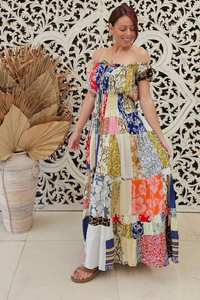 Robe maxi patchwork unique avec manches courtes, de belles couleurs ont été utilisées pour créer cette beauté au meilleur prix - Product Image 2