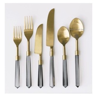 Handgefertigtes Besteck-Set aus Beschichtetem Edelstahl mit Acrylgriffen für Zuhause und Hochzeiten, Dekoratives Tafelbesteck