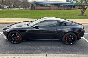 Aston Martin DB11 Coupé 2020 Usado en Excelentes Condiciones - Product Image 6