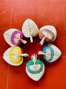 Abanico Plegable de Bambú Hecho a Mano, Abanico de Madera Tejido Natural de Vietnam para Decoración, Regalo, Eventos, Venta al por Mayor - Sra. Tarina - Product Image 2