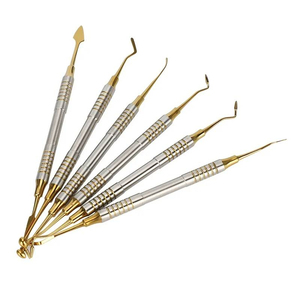 Ensemble de spatule en résine composite dentaire revêtue de titane pour des performances durables - Product Image 1