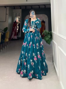 Ensemble de robe georgette attrayante avec bordure en dentelle à imprimé floral Doublure en soie Dupatta Full Flair Idéal pour les revendeurs et les exportateurs - Product Image 5