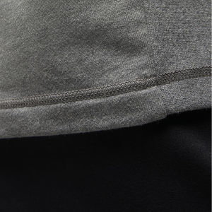 Débardeur athlétique à capuche pour homme-Léger et respirant, idéal pour la salle de sport et les entraînements en plein air Débardeurs à capuche pour homme - Product Image 6